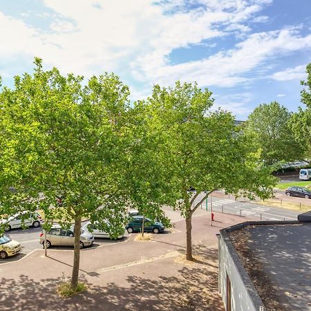 Apartmán L'Elysee - Easy Check-In - Arrivee Autonome - Place Parking Privative - T2 Surequipe - Wifi - Netflix Courcouronnes Exteriér fotografie