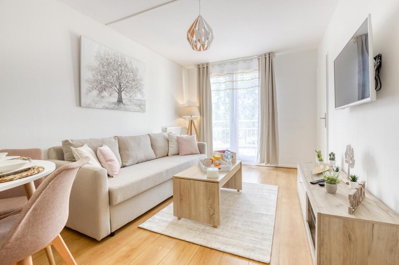 Apartmán L'Elysee - Easy Check-In - Arrivee Autonome - Place Parking Privative - T2 Surequipe - Wifi - Netflix Courcouronnes Exteriér fotografie